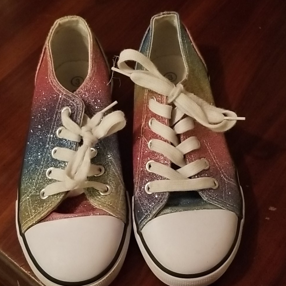 U.S. Sport shoes youths
